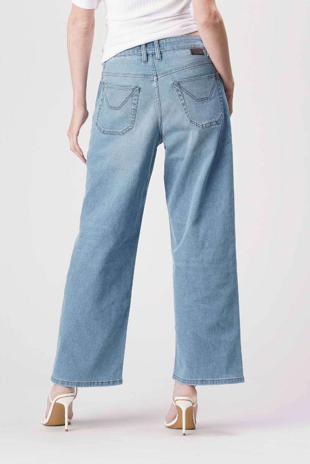 ﻿Jeckerson Jasmine - Pantalone 5 tasche palazzo in denim tri-blend In Vendita