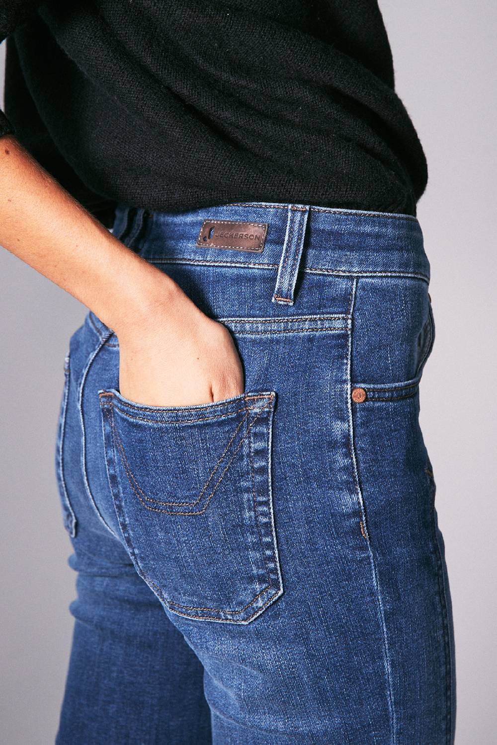 Jeckerson 5 tasche skinny con toppa in denim blu scuro Vendita Economica