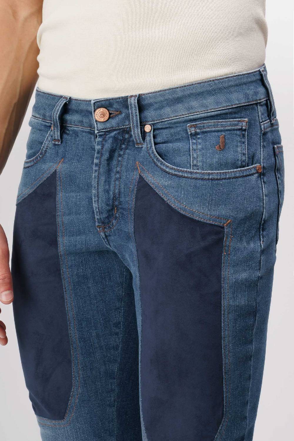 Jeckerson James - Pantalone 5 tasche con toppa in comfort denim blu scuro Vendita