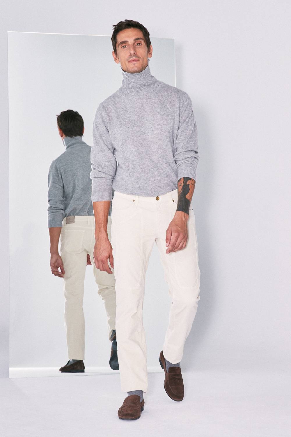 Jeckerson Pantalone slim fit in velluto con toppa in tono Negozio