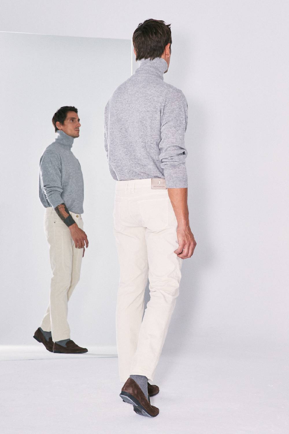 Jeckerson Pantalone slim fit in velluto con toppa in tono Negozio