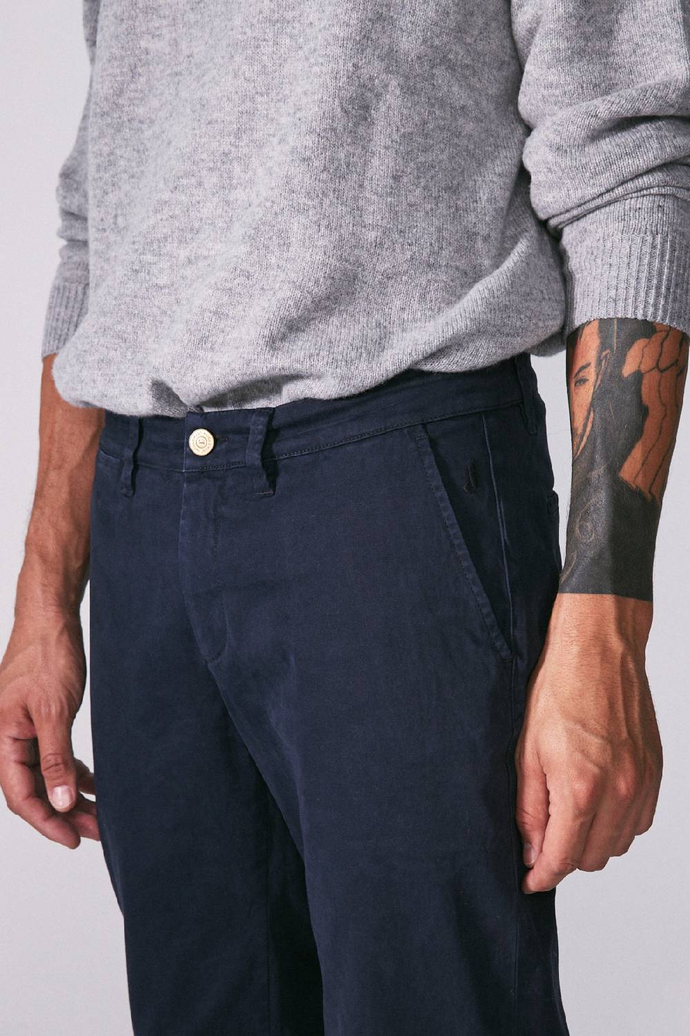 Jeckerson Chino in raso stretch con risvolto Nuova
