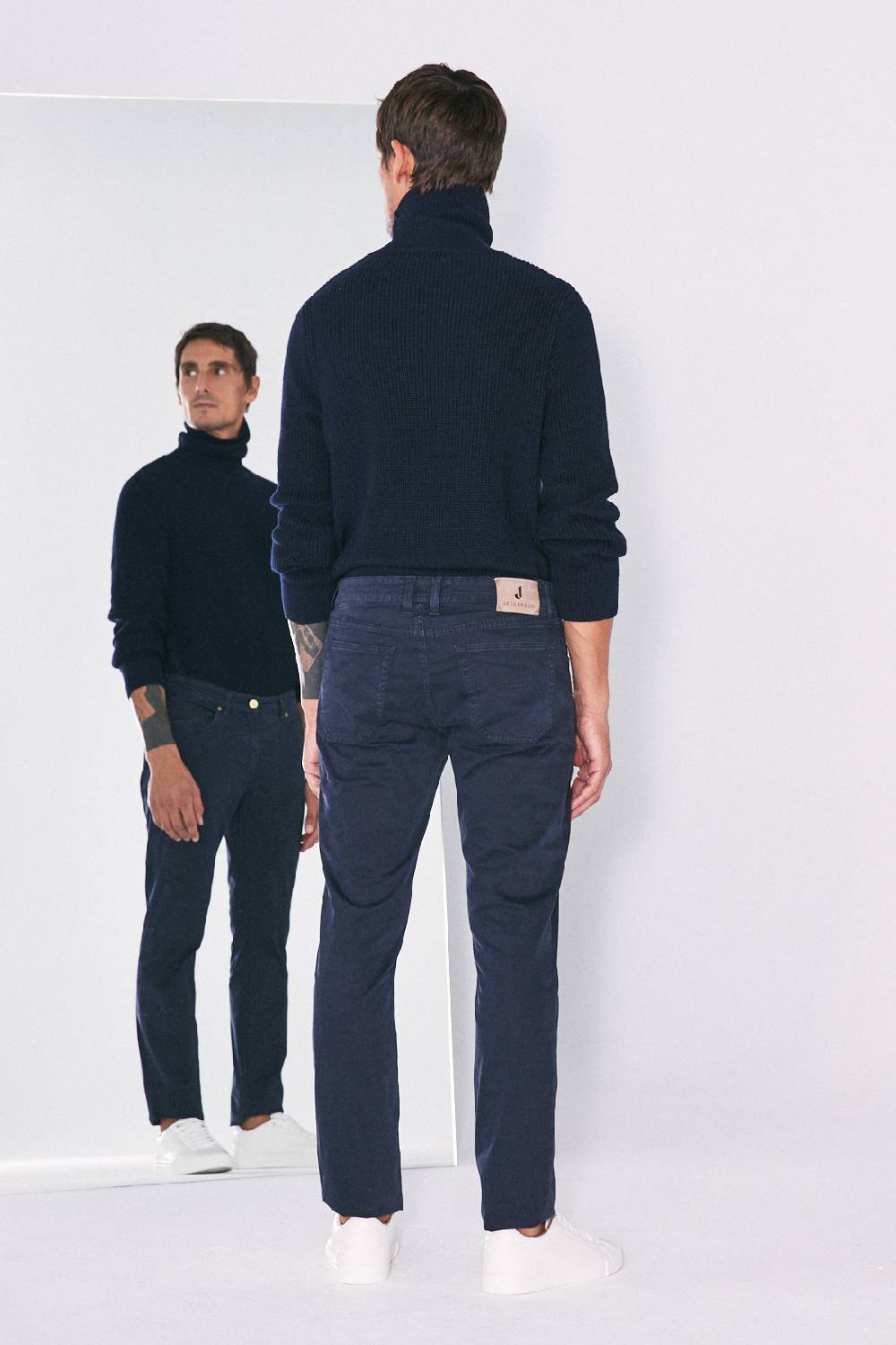 Jeckerson Pantalone slim fit in raso stretch con toppa Moda
