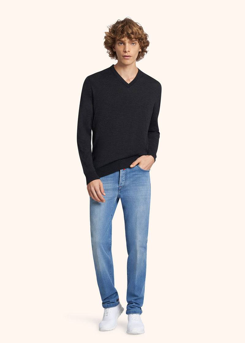 Kiton MAGLIA SCOLLO V LANA UK8651015 Offerte speciali