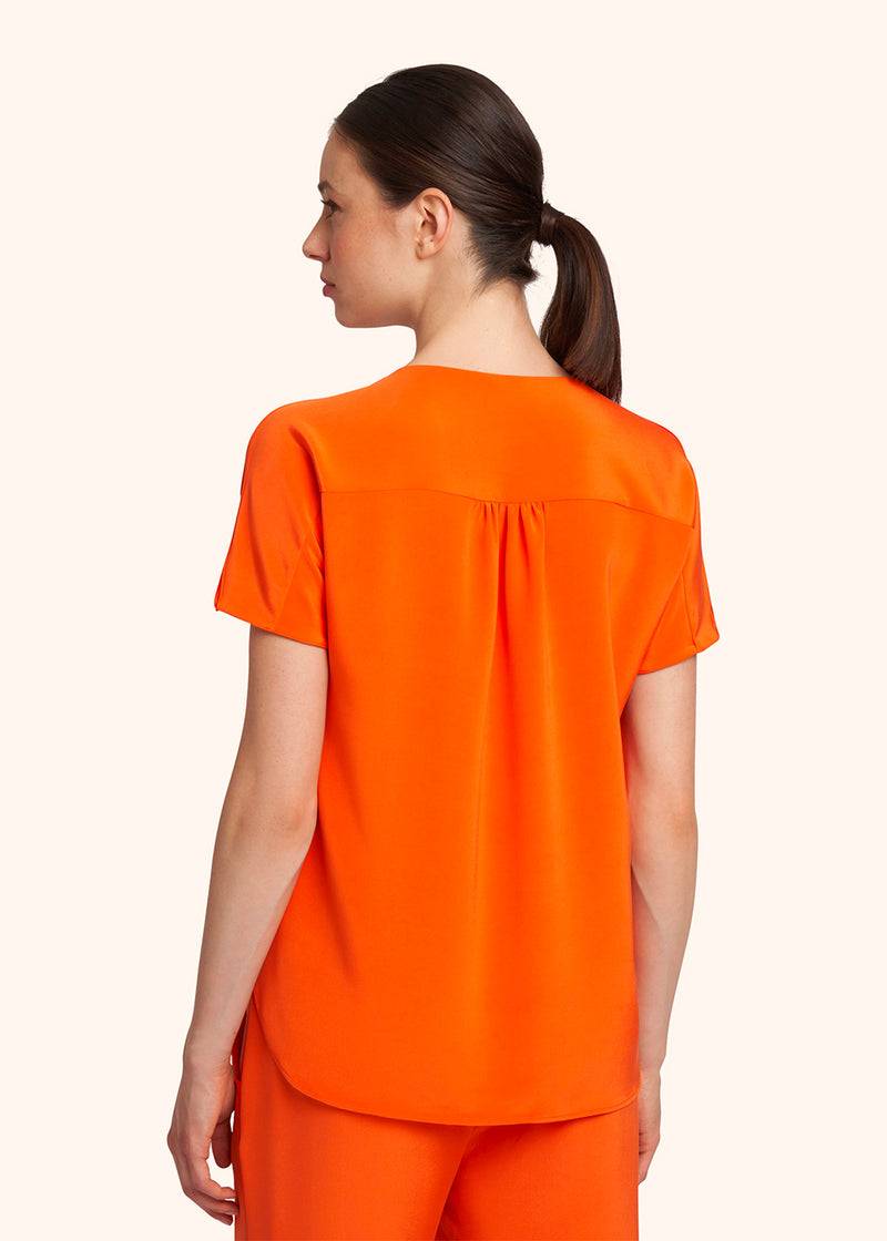 Kiton T-SHIRT SETA D47454K0977A17 Prezzo basso