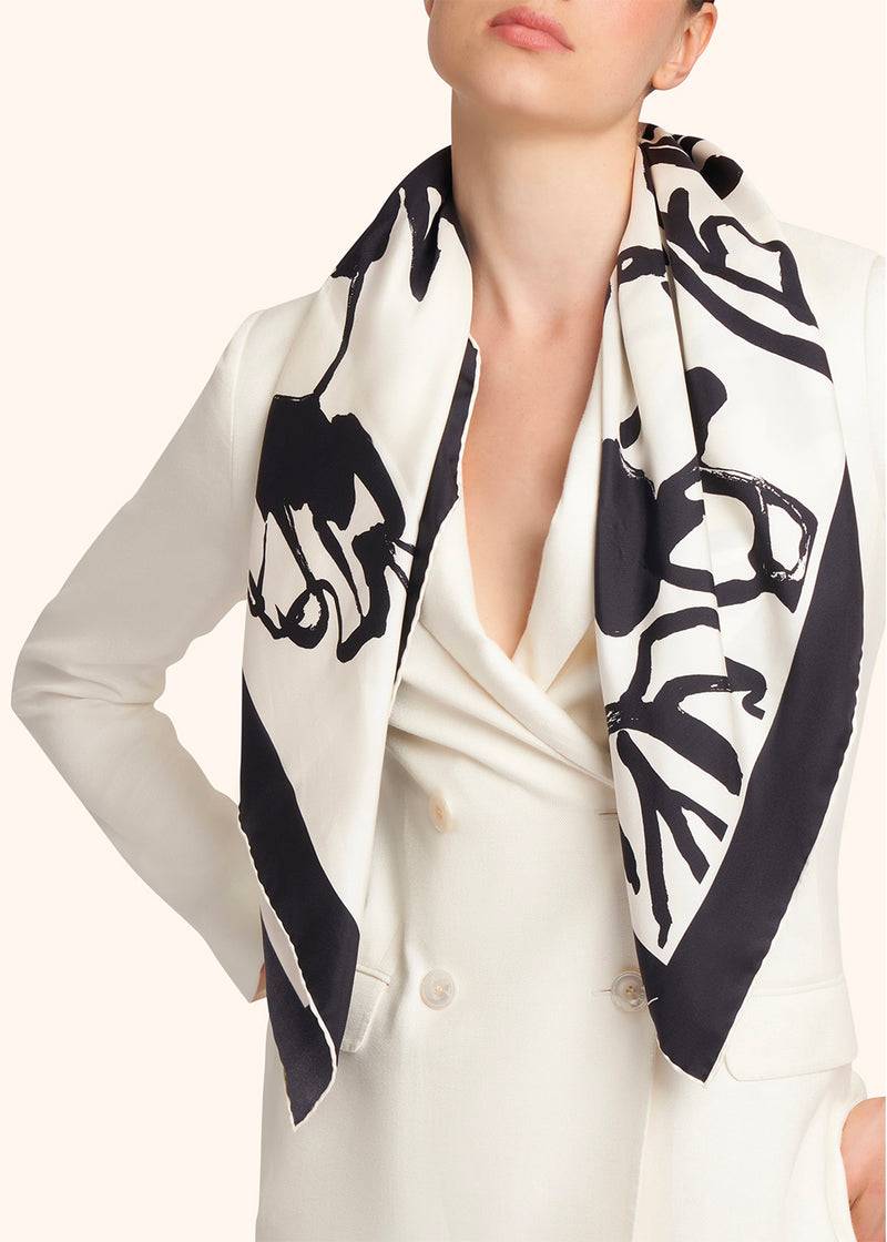 Kiton FOULARD SETA D53754K0949D12 Super sconto