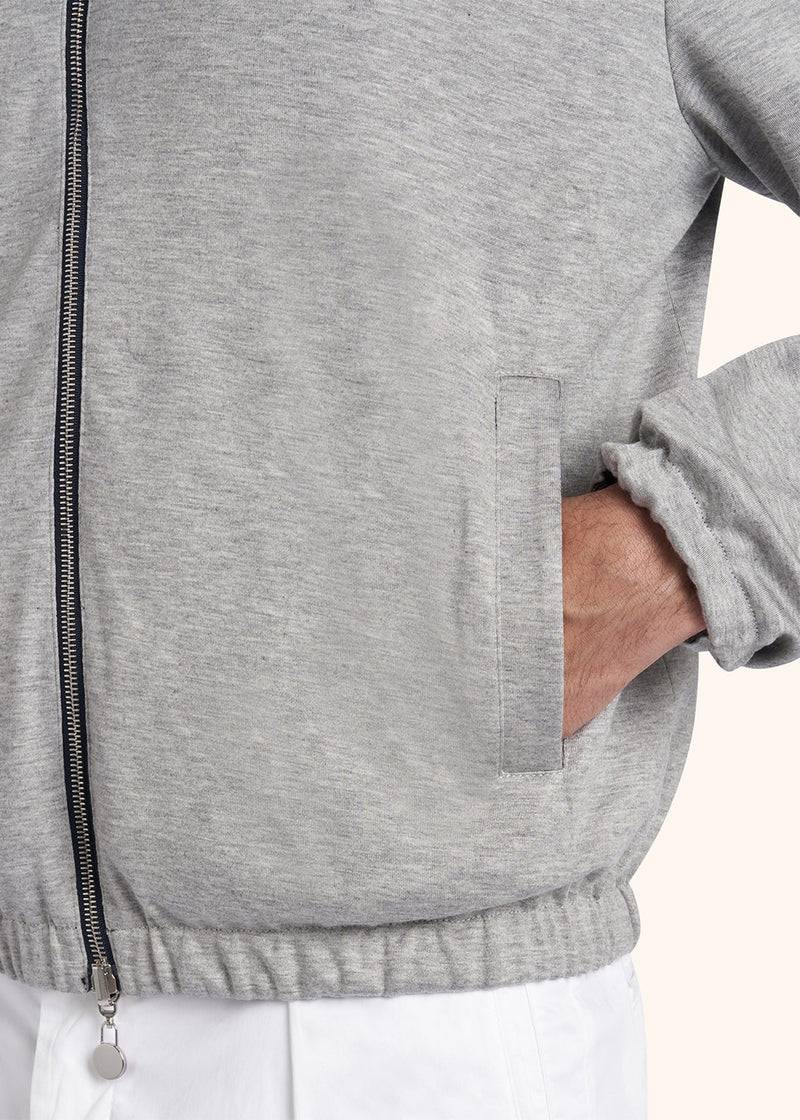 Kiton GIUBBOTTO POLIESTERE UW1731V0834C04 Trasporto libero internazionale