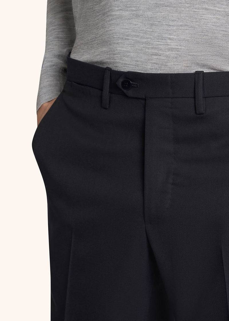 Kiton PANTALONI LANA UPNPEK0982804 In vendita