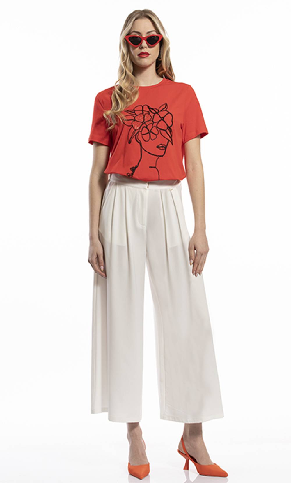 Koralline T-SHIRT CON VOLTO RICAMATO E STRASS Prezzo Ridotto