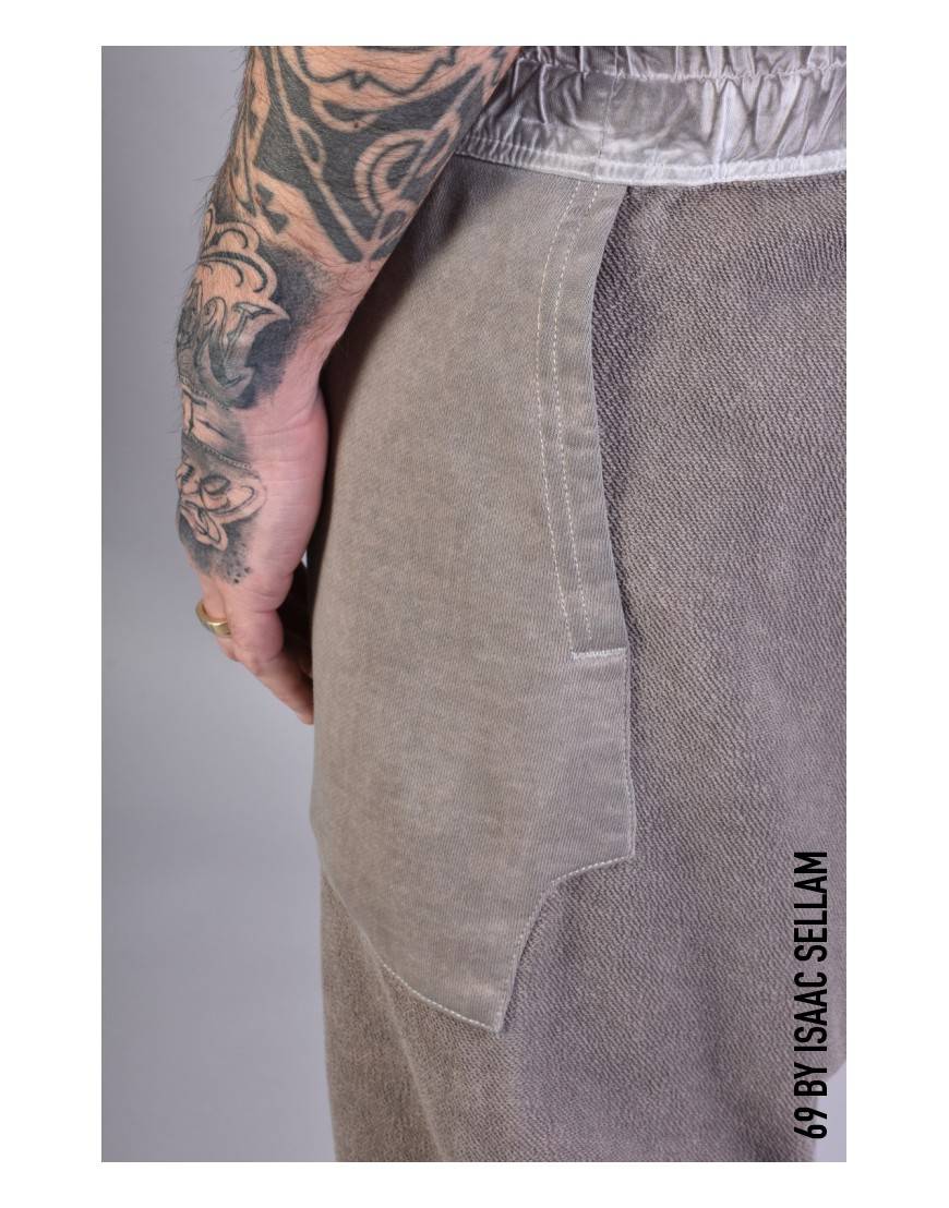La haine inside us SHORT BANDE SPONGE Taupe Comprane uno, ottenene uno gratis