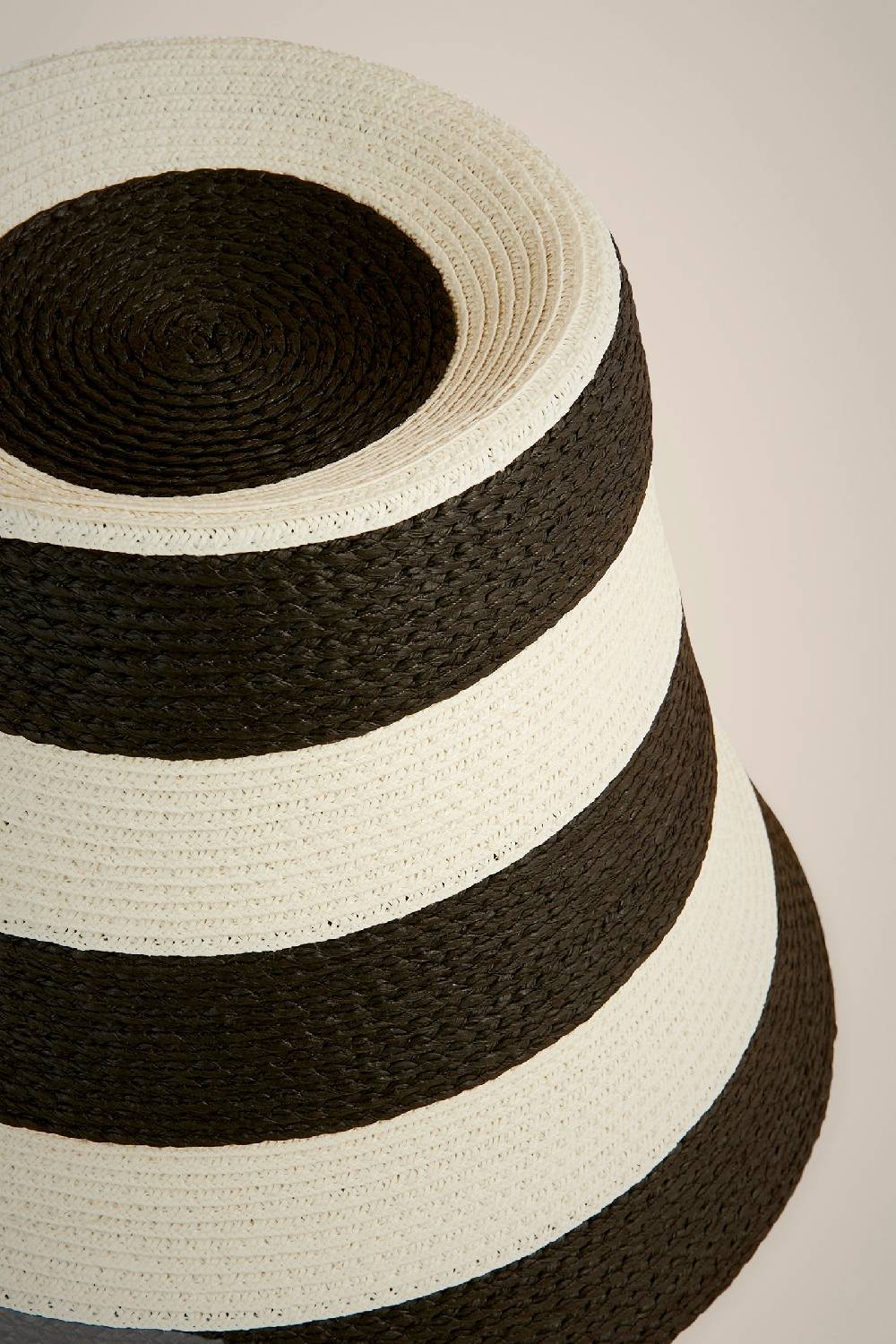 Liviana Conti CAPPELLO CLOCHE S4AA4SF08Y69W8.57 Offerta migliore