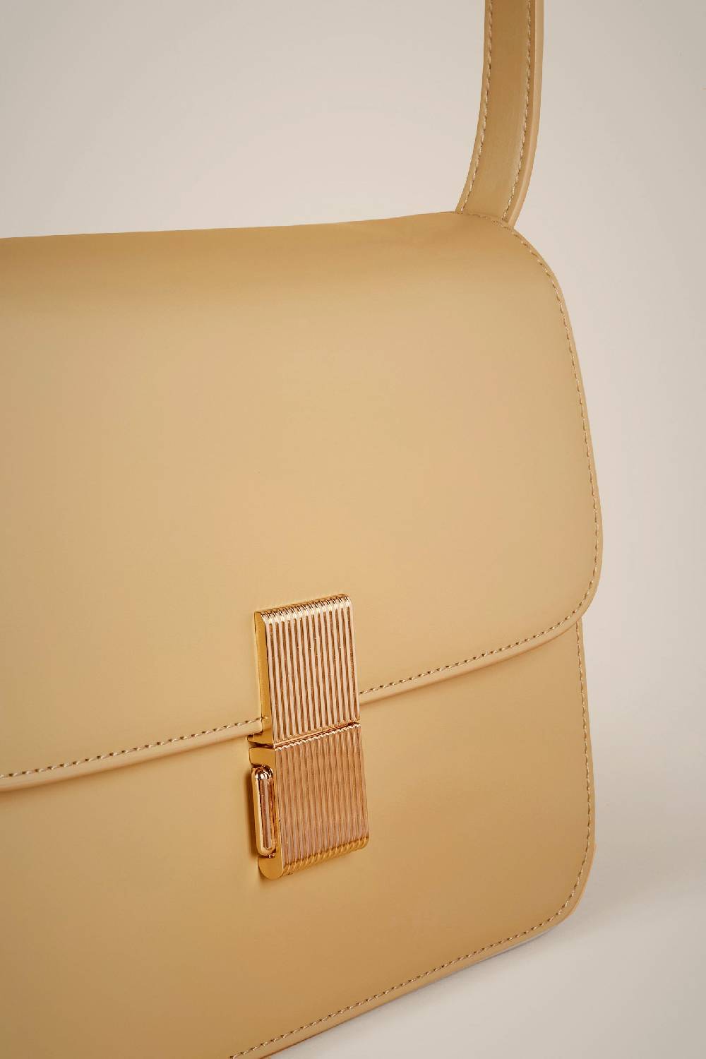Liviana Conti BORSA A SPALLA S4AA4SA30V56-1.NR Offerte esclusive