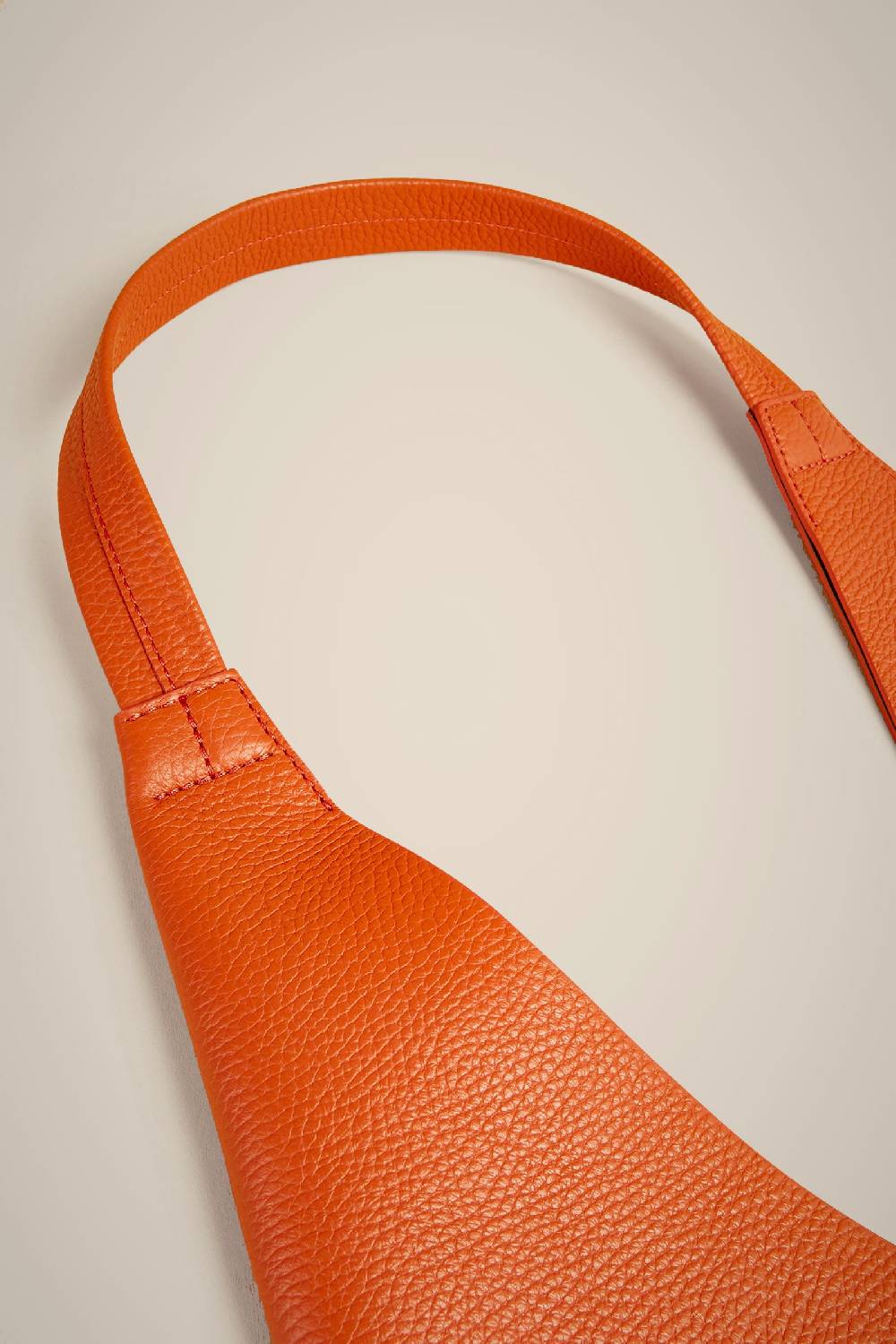 Liviana Conti MAXI HOBO S4AA4SA02C36-0.NR Nuovi prodotti
