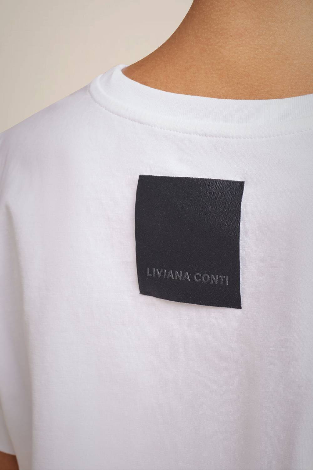 Liviana Conti T-SHIRT RICAMO LOGO W4FF4WW72A01-0.XS Prezzo di fabbrica