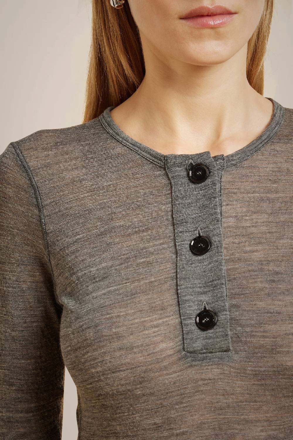 Liviana Conti T-SHIRT IN MISTO LANA CON BOTTONI W4LL4WH42X92-0.40 Offerta esclusiva