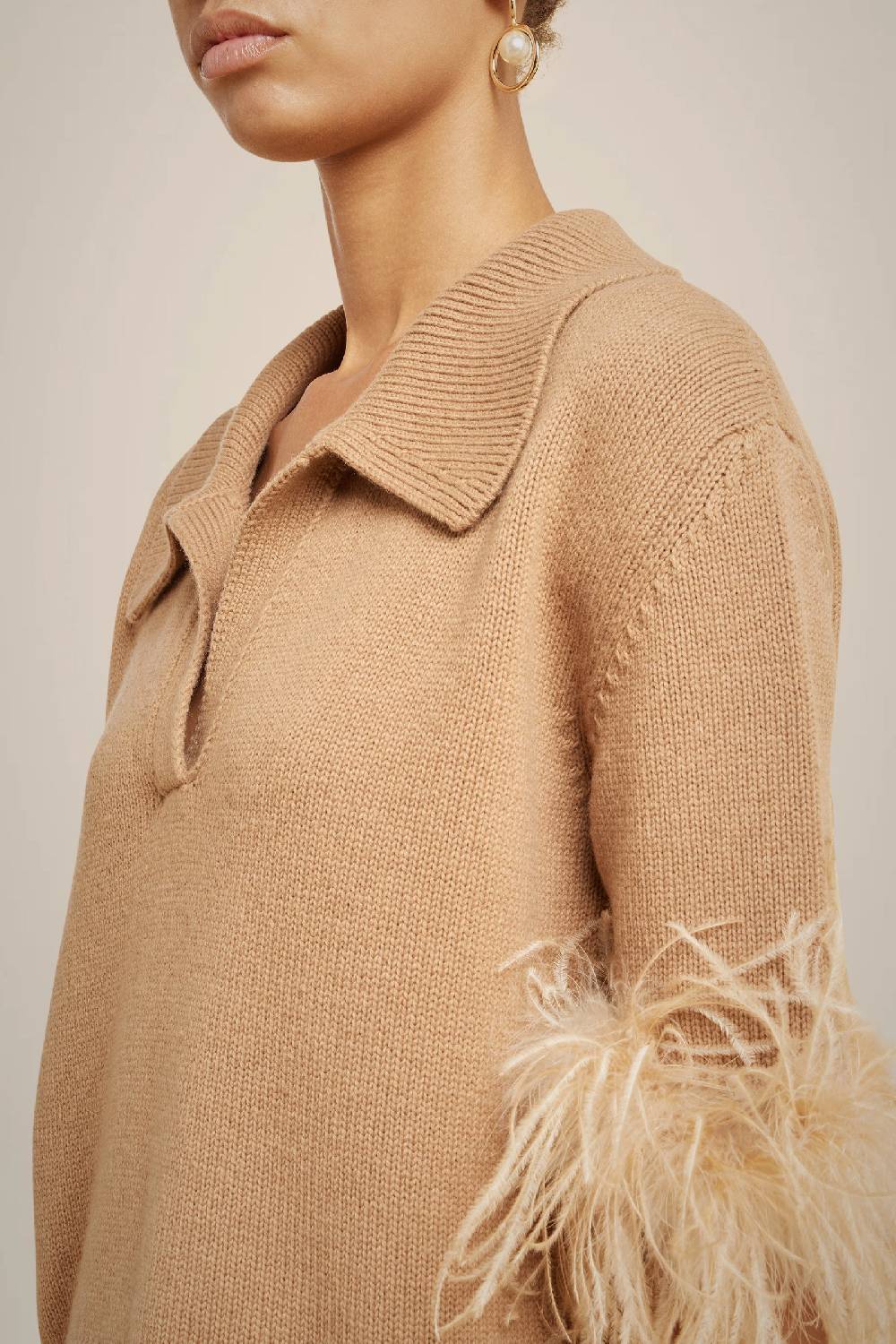 Liviana Conti MAGLIA CON PIUME IN CASHMERE RICICLATO W4LL4WC48T50-1.XS Latest fashion