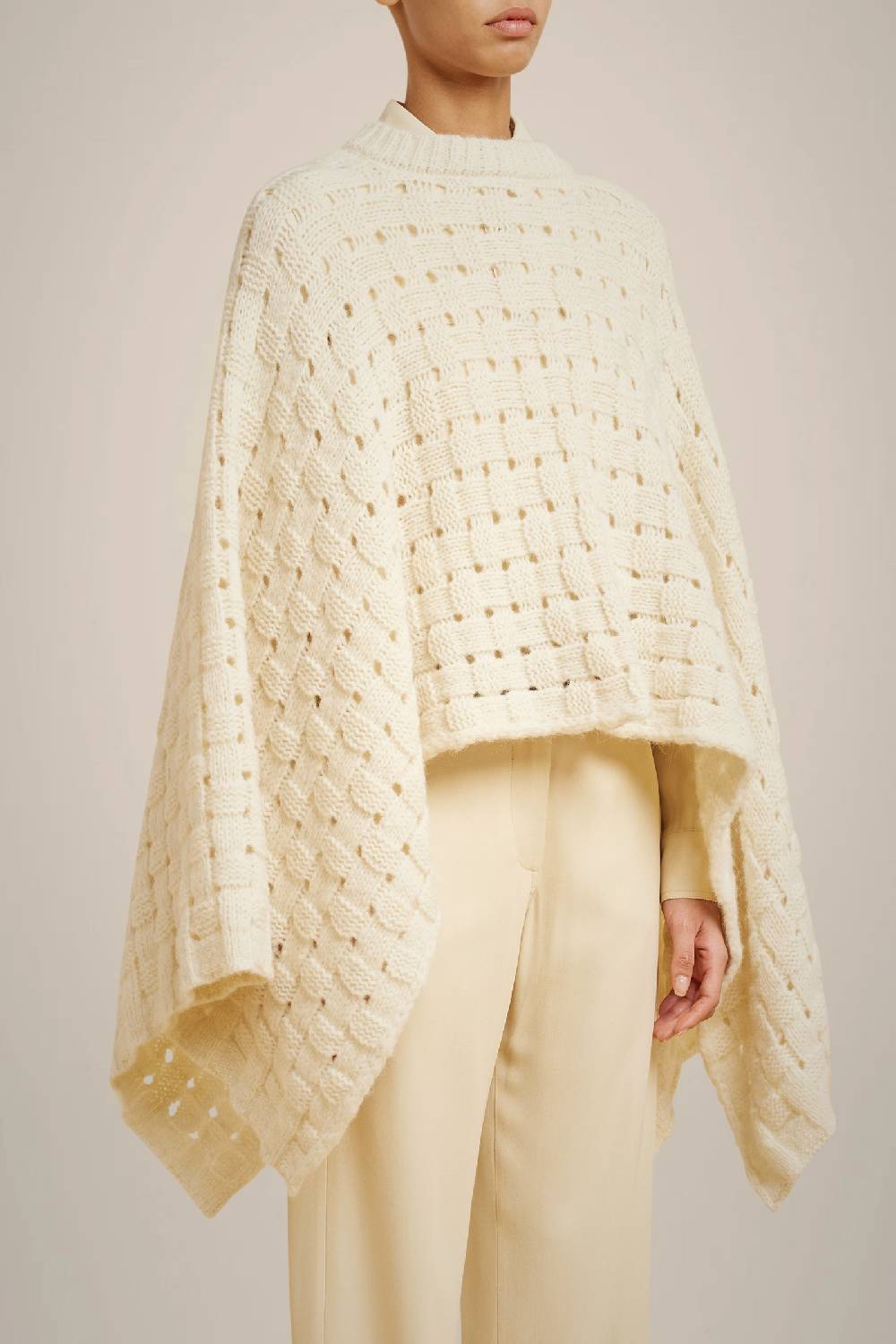 Liviana Conti MANTELLA PUNTO CANESTRO W4LL4W308A08-1.M Affare Del Giorno