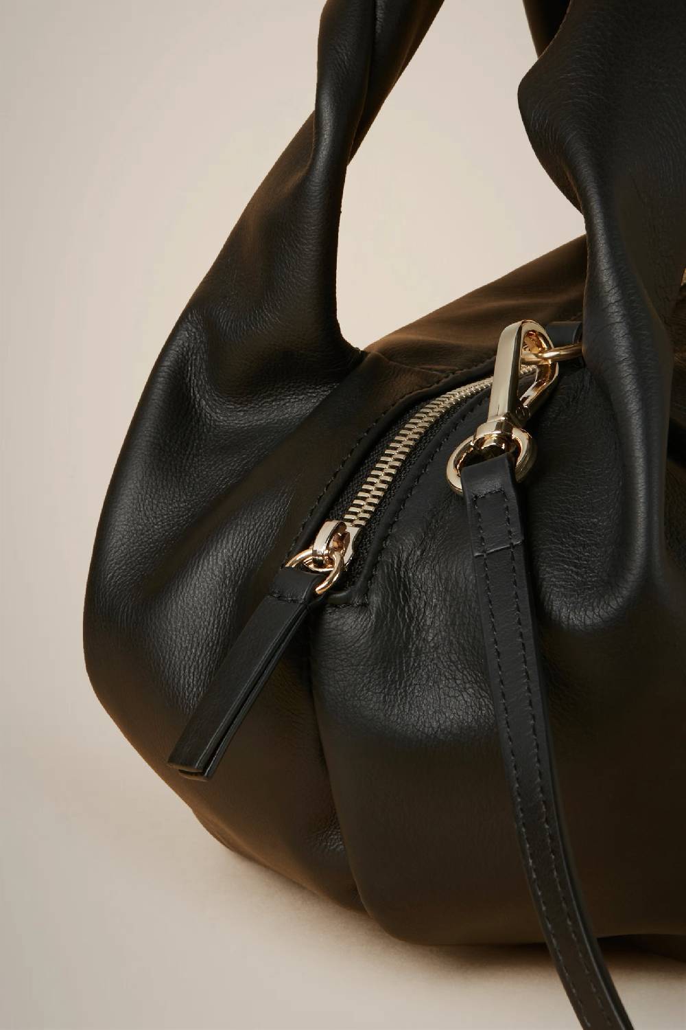 Liviana Conti BORSA PUFFY W4AA4WA10Y69-0.NR Vendita Economica