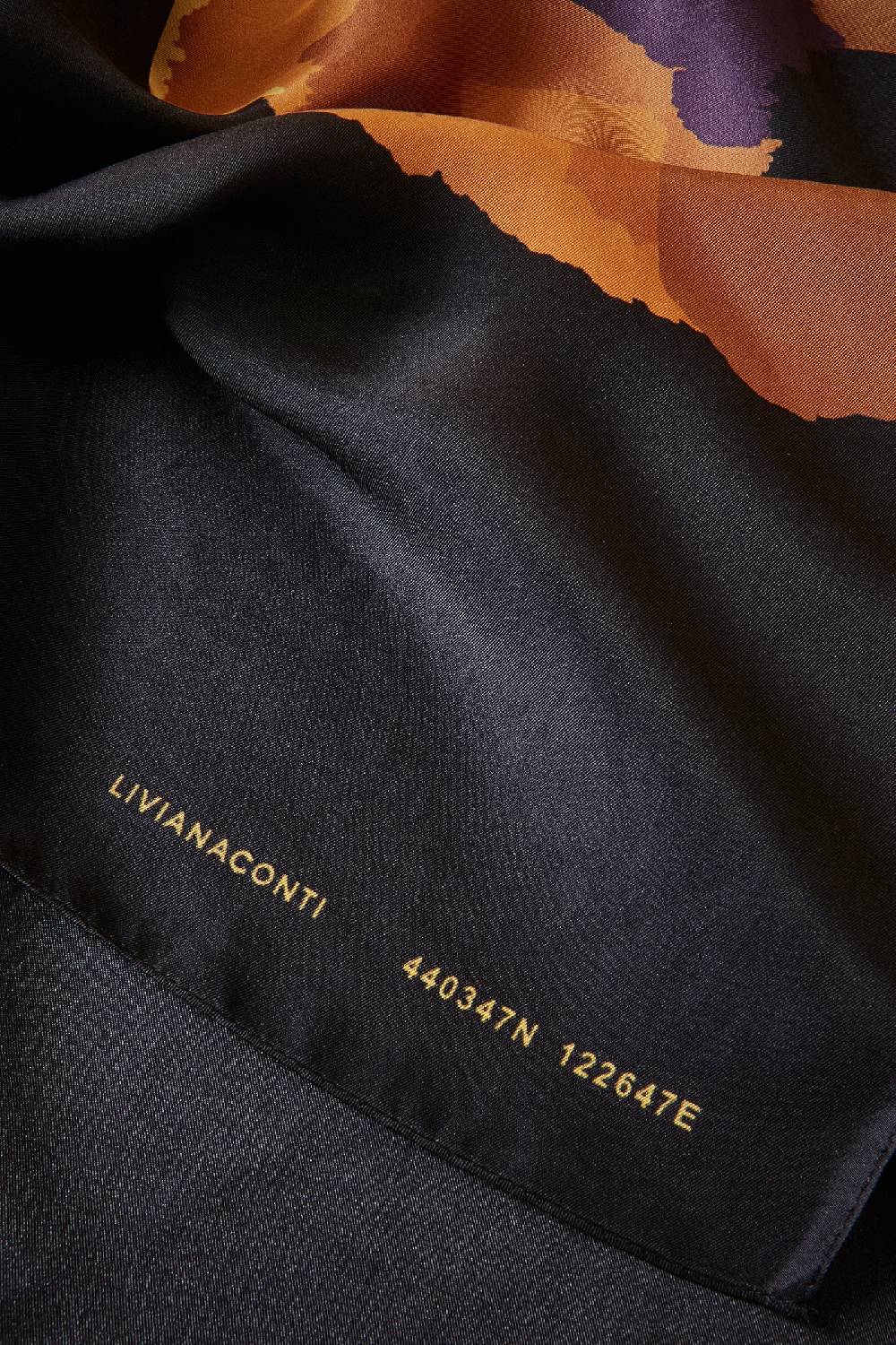 Liviana Conti FOULARD/ T-SHIRT S4AA4SF79FIOR6.NR Solo un giorno rimasto