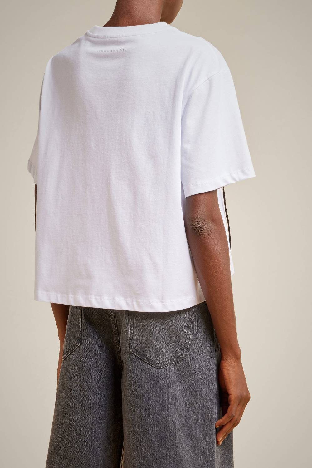 Liviana Conti T-SHIRT RICAMO S4LL4SW82A01-0.XS Spedizione Gratuita
