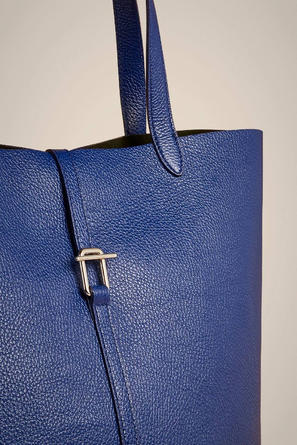 Liviana Conti TOTE CHIUSURA BARRA S4AA4SA03K57-0.NR Offerte