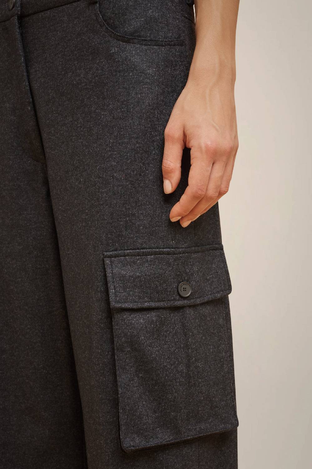 Liviana Conti PANTALONE CARGO IN PANNO CASHMERE W4FF4WN36Y49-0.38 Vendita calda