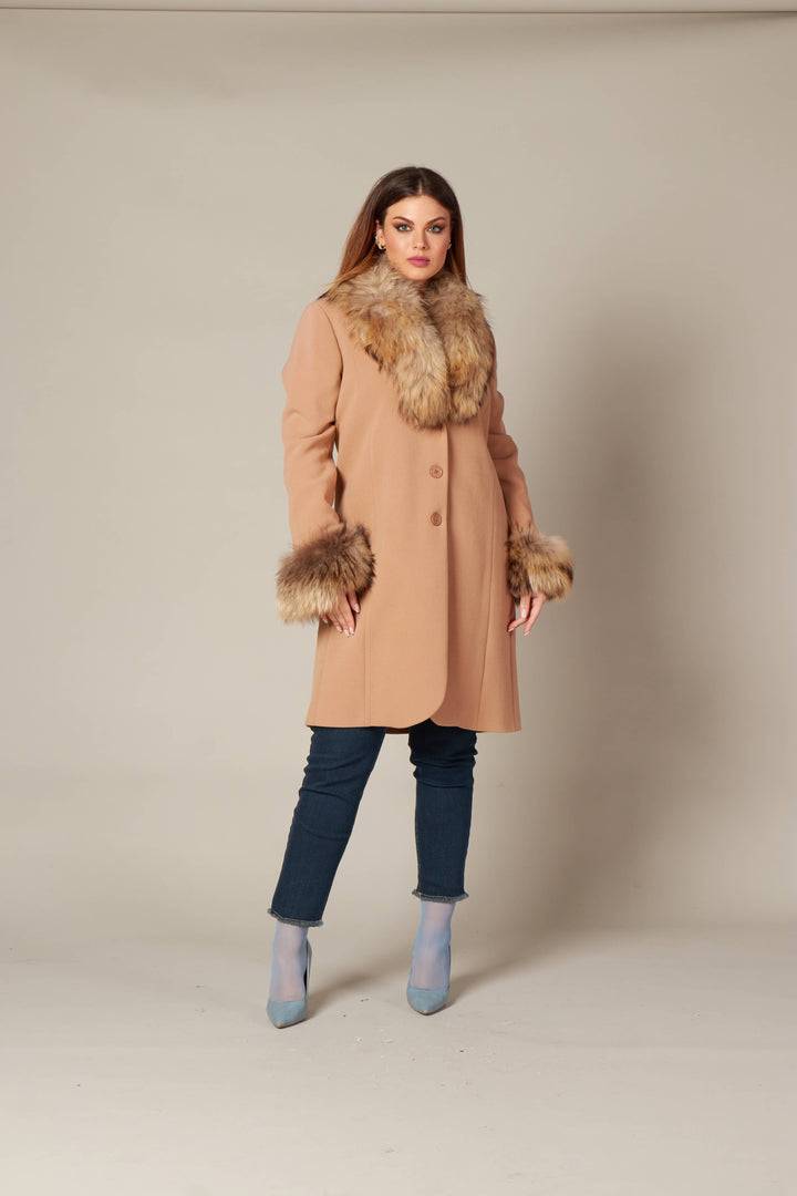 Oltre Tempo Cappotto con collo e polsi in pelliccia