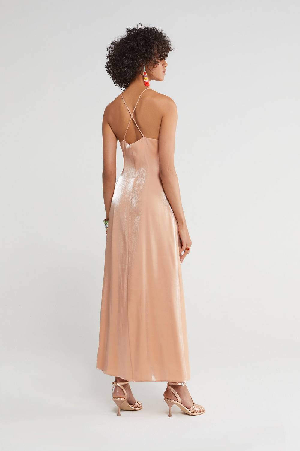 ottod'Ame Long dress with halter neckline Prezzo di fabbrica