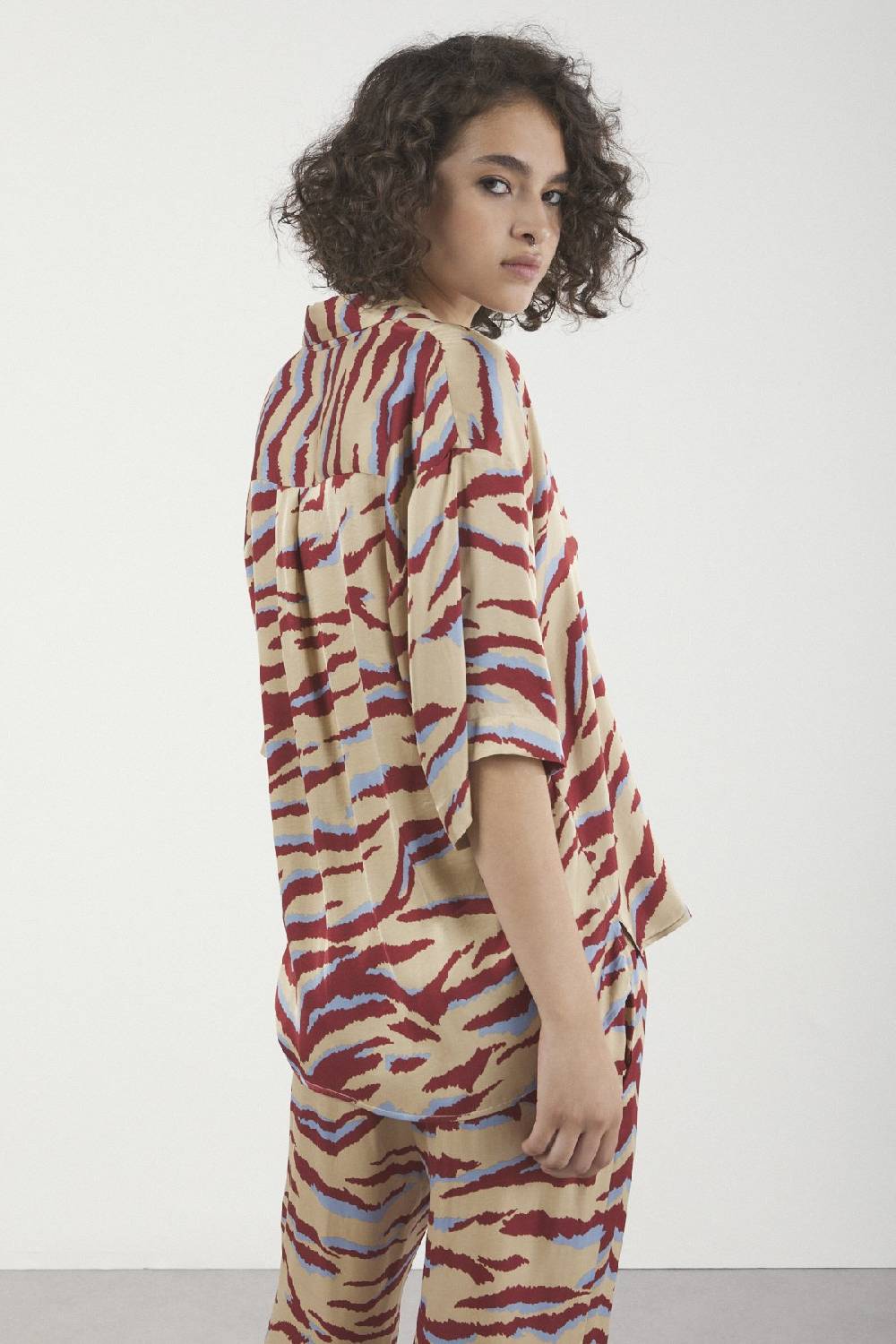 ottod'Ame Viscose shirt Comprane uno, ottenene uno gratis