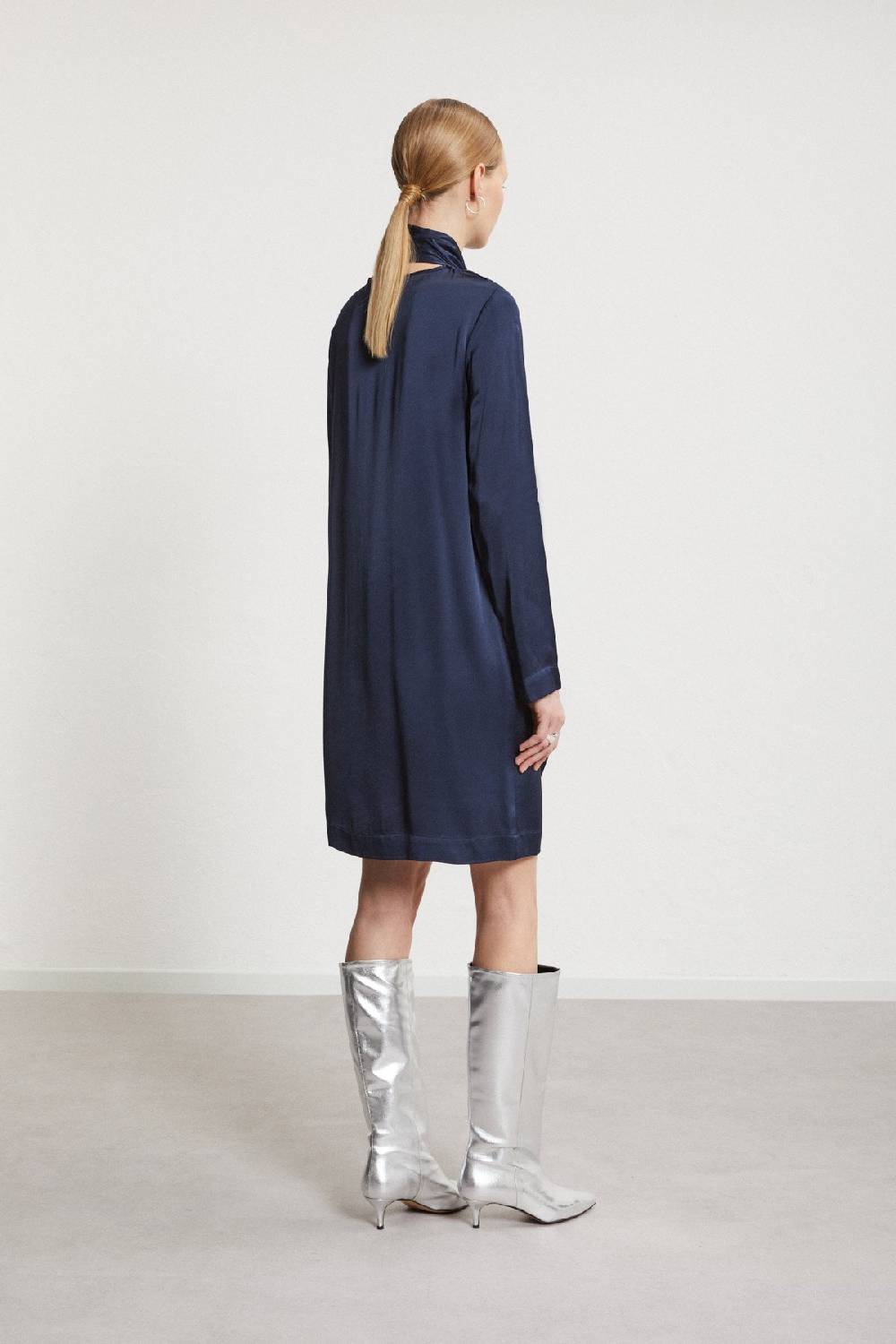 ottod'Ame Viscose short dress with sash Offerte