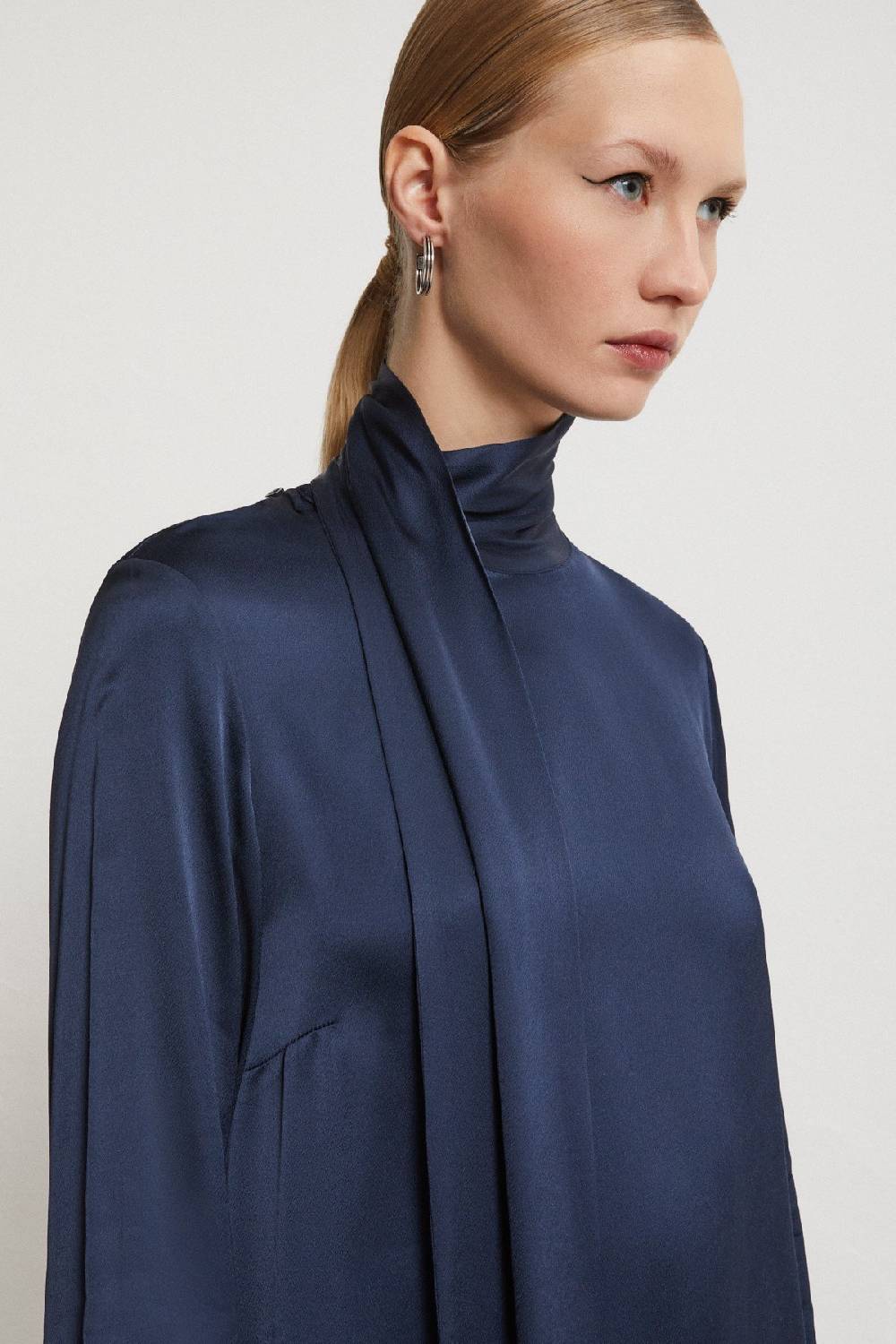 ottod'Ame Viscose short dress with sash Offerte