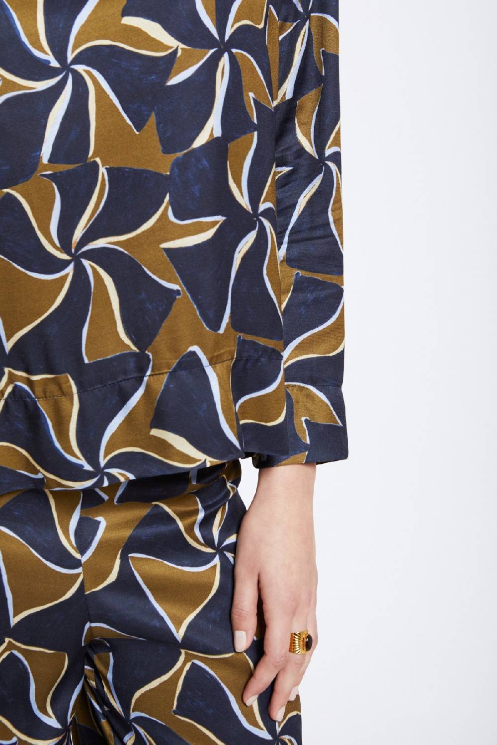 ottod'Ame Viscose blouse with long sleeves Shopping online