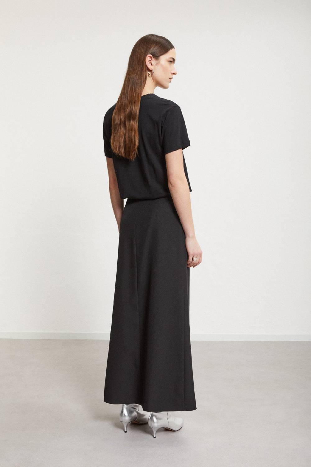 ottod'Ame Long skirt with grommet and chain Grandi sconti