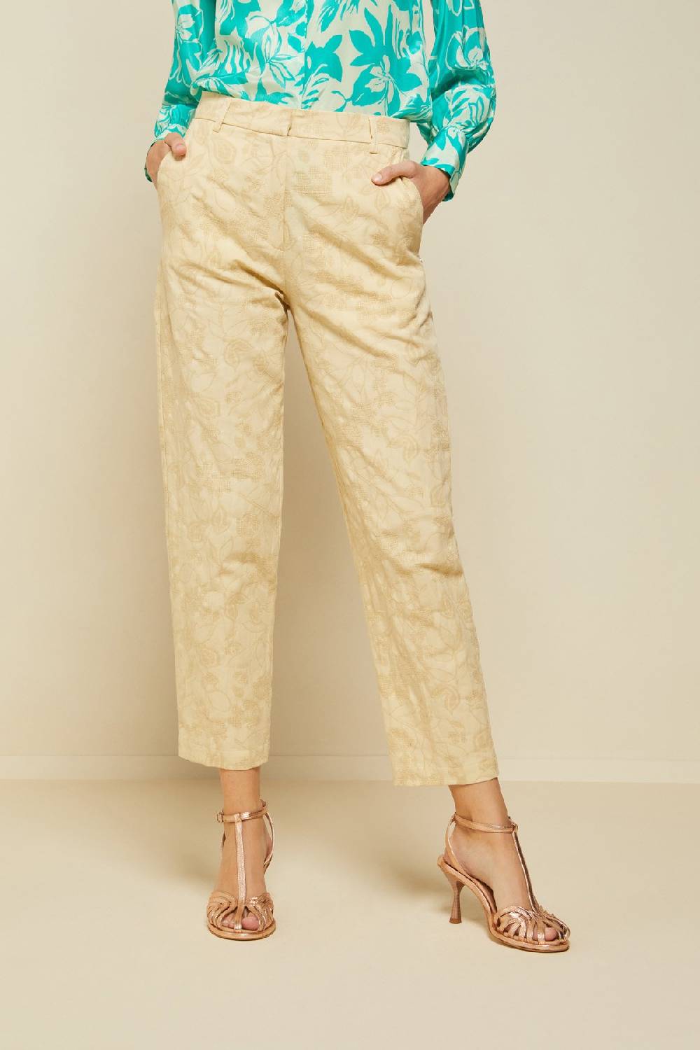 ottod'Ame Linen blend trousers with embroidery Sostegno trimestrale