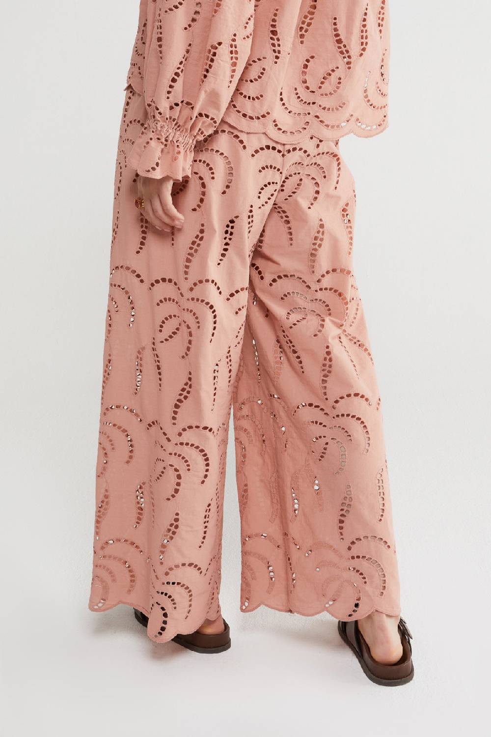 ottod'Ame Broderie anglaise palazzo trousers Offerta Giorno del Papà