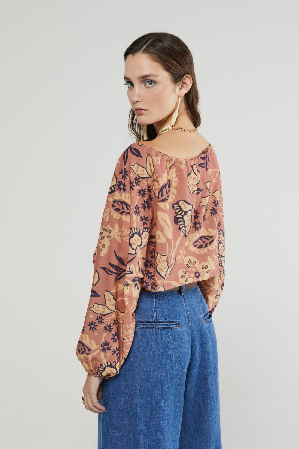 ottod'Ame Cotton shirt with balloon sleeves Comprane uno, ottenene uno gratis