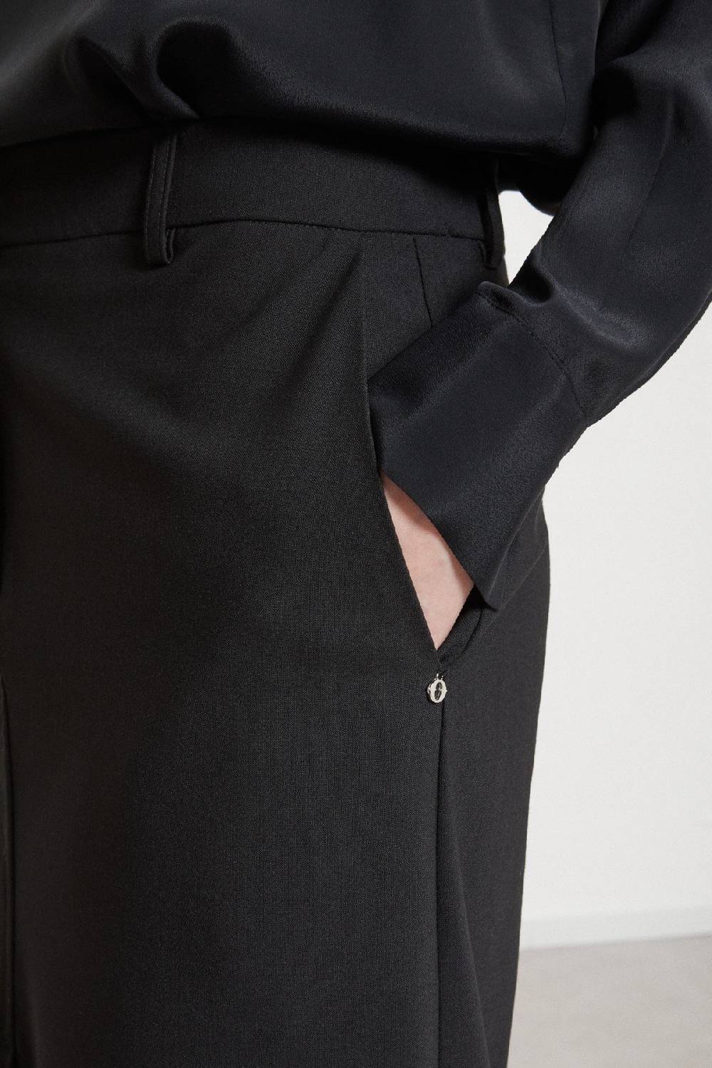 ottod'Ame Straight long skirt Latest stili