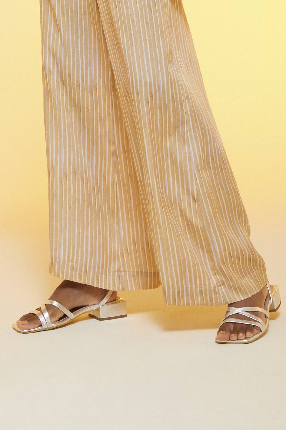 ottod'Ame Viscose trousers Italia