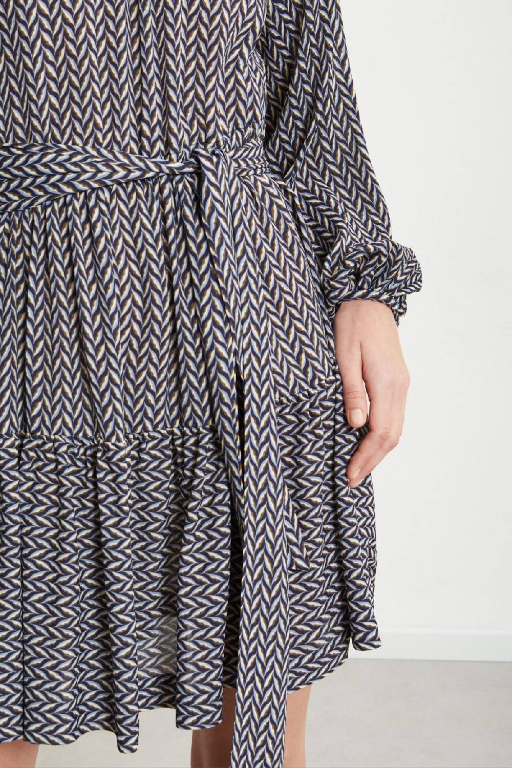 ottod'Ame Viscose short dress with sash Convenienza