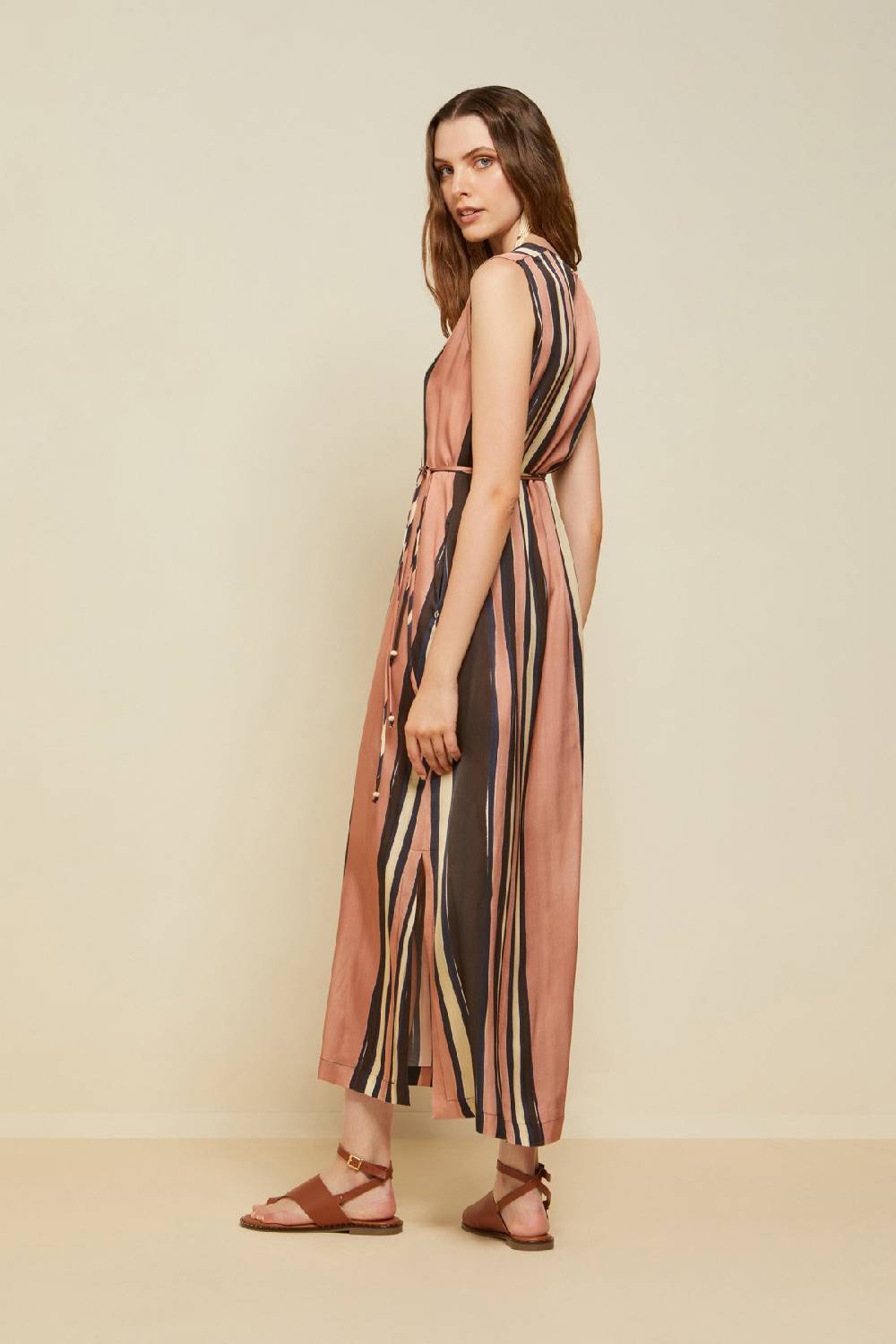 ottod'Ame Sleeveles viscose long dress with belt Spedizione gratuita
