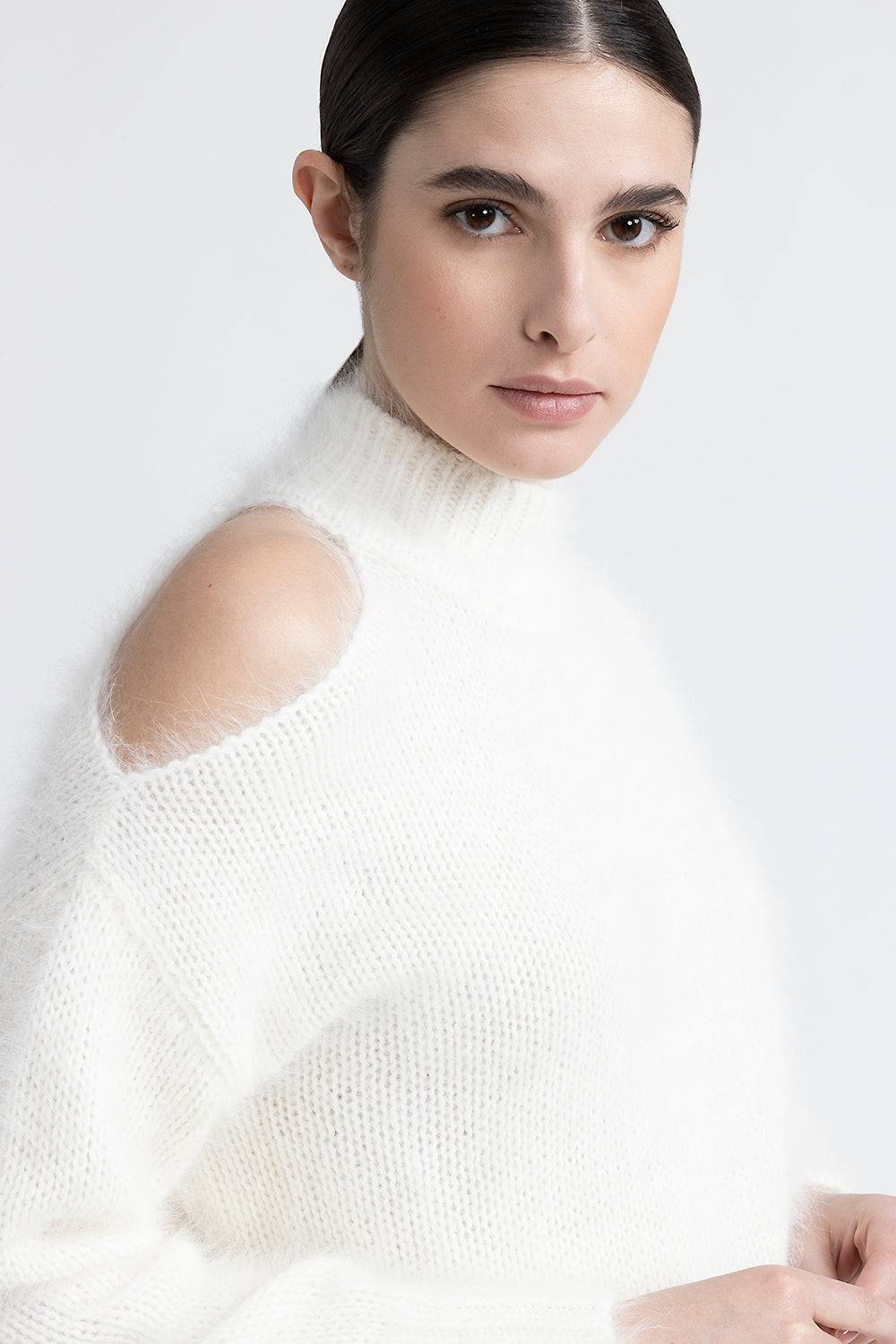 Peserico Maglia in lana d'angora con oblò sulla spalla Offerte speciali