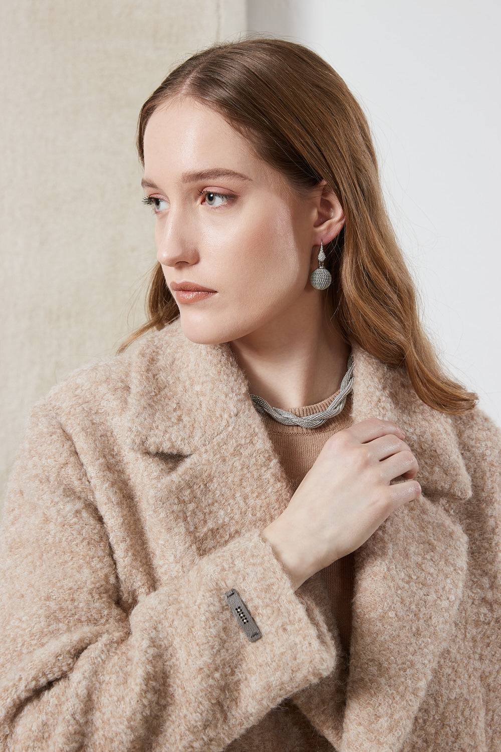 Peserico Blazer crop in panno bouclé di lana e alpaca Ultimi tre giorni
