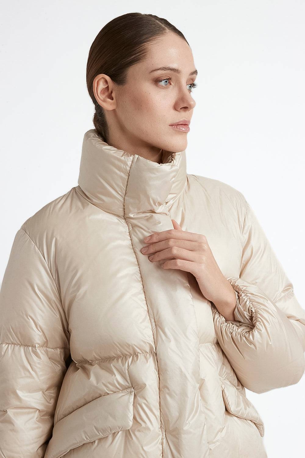 Peserico Piumino d'oca corto in nylon ultraleggero Fino al 65% di sconto