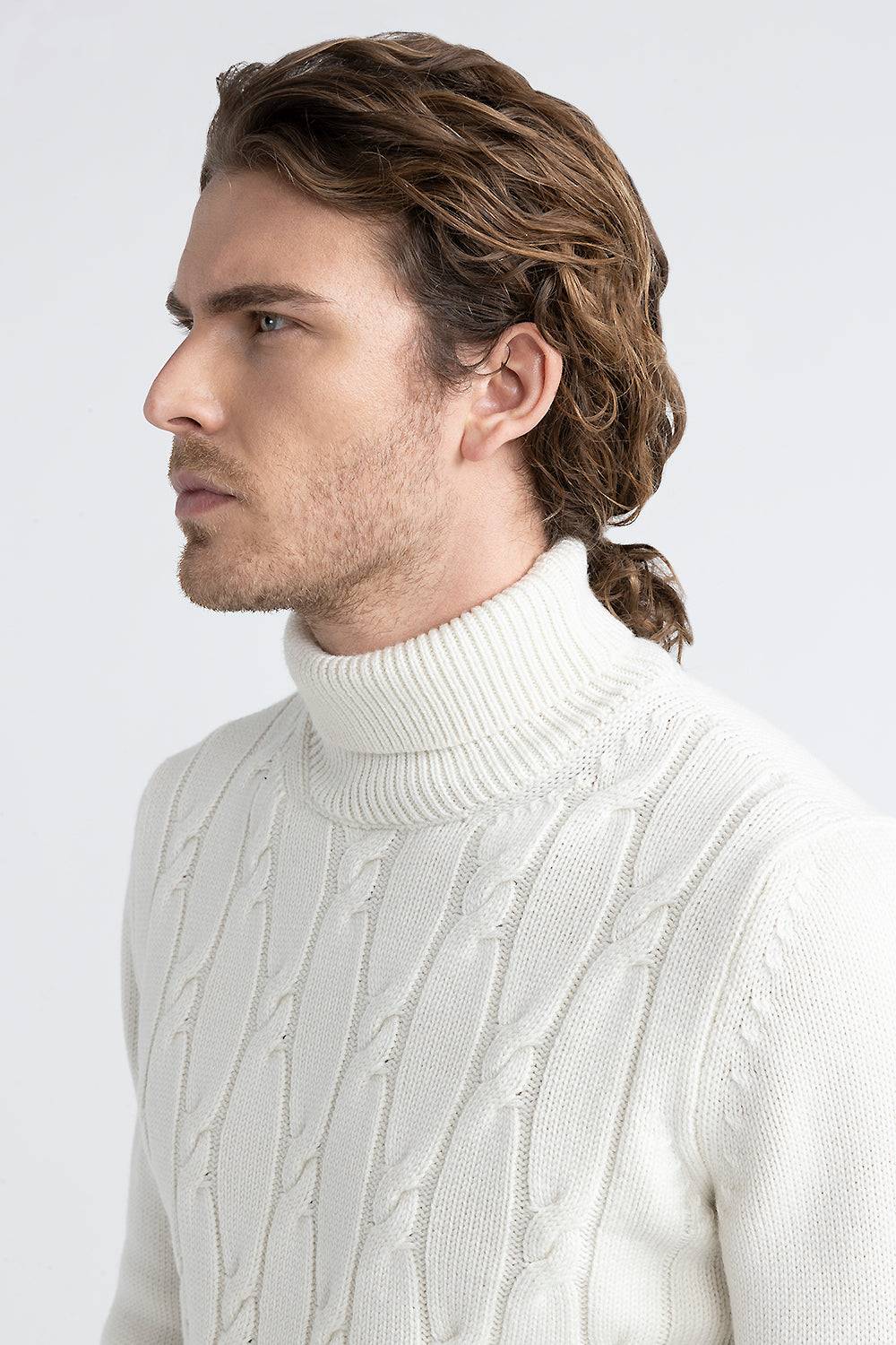 Peserico Maglia collo alto in pura lana merinos extrafine Officina