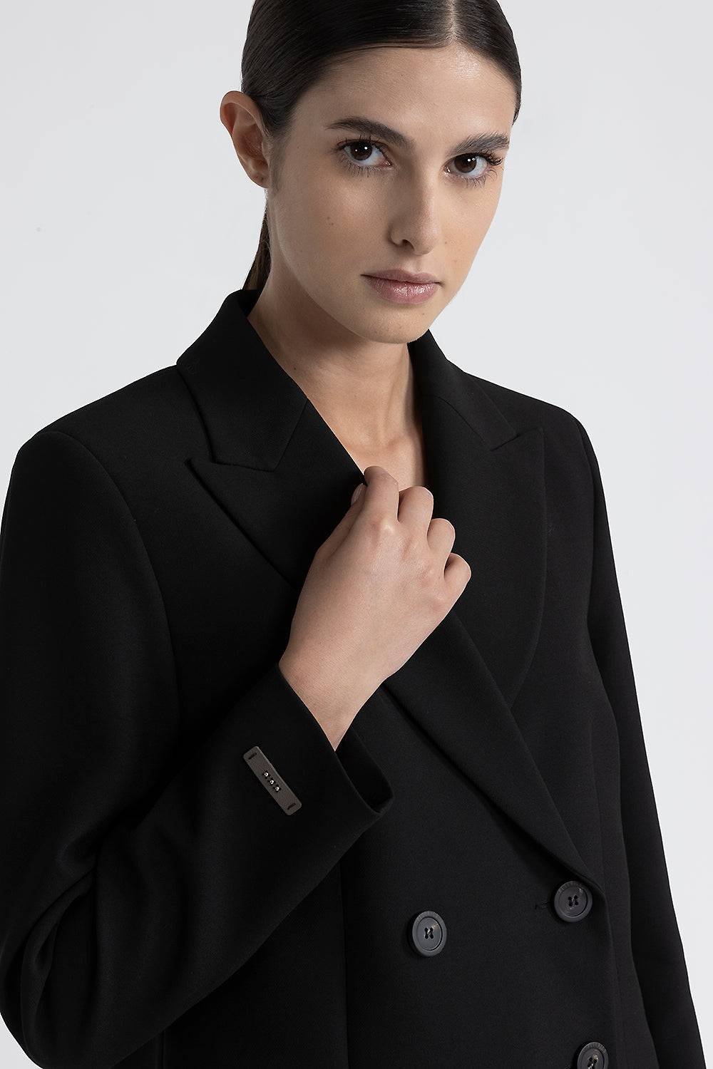 Peserico Blazer doppiopetto crop in viscosa e cotone Solo un giorno rimasto