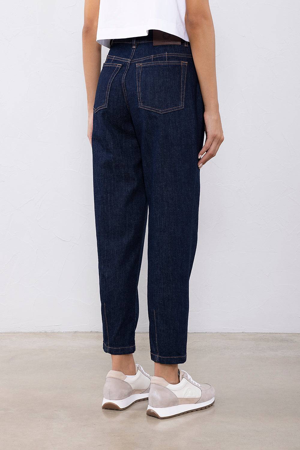 Peserico Pantalone in leggero denim in cotone comfort Pezzi Unici