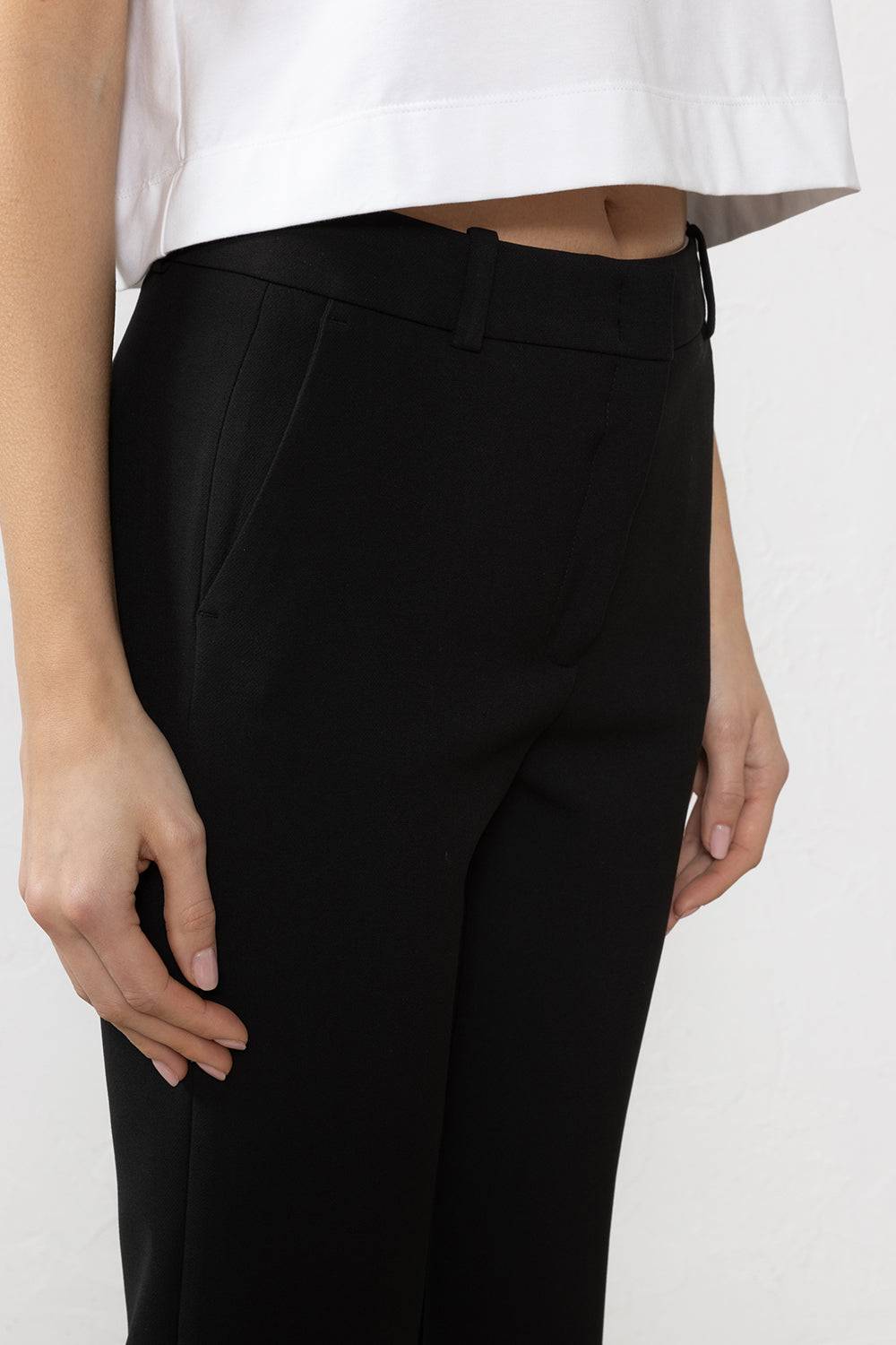 Peserico Pantalone in tela doppia di viscosa e cotone stretch Acquista Ora