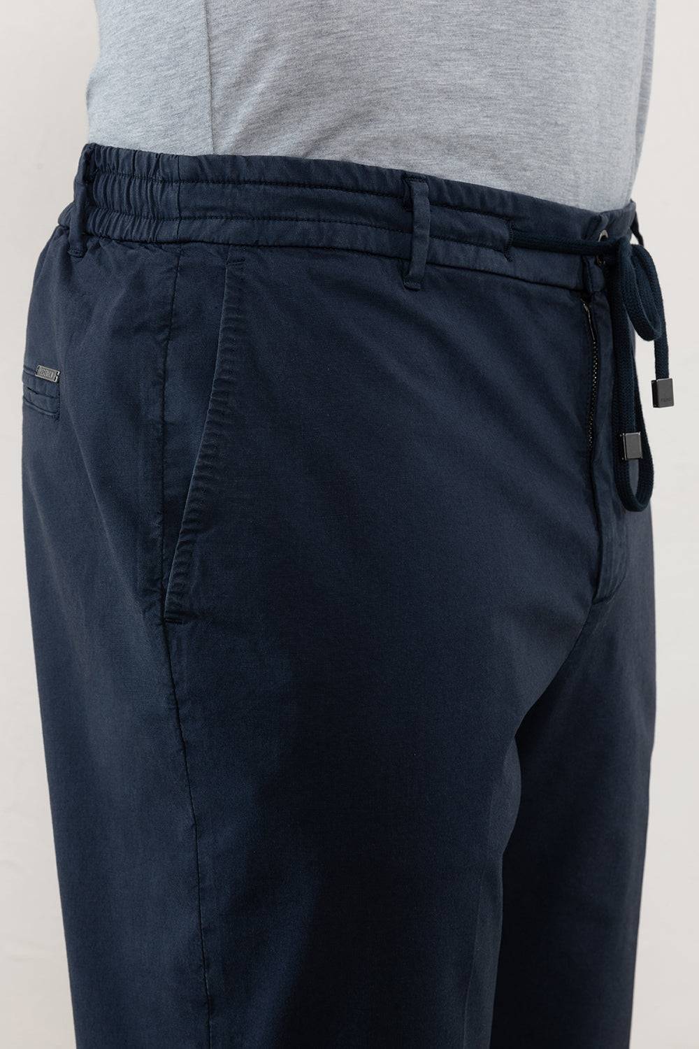 Peserico Pantalone jogger in leggera tela di cotone lyocell Cyber Monday