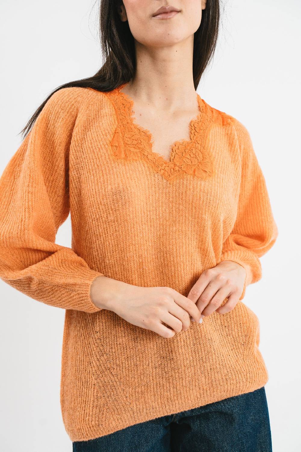 Pink Memories Maglia scollo a V con pizzo 2025