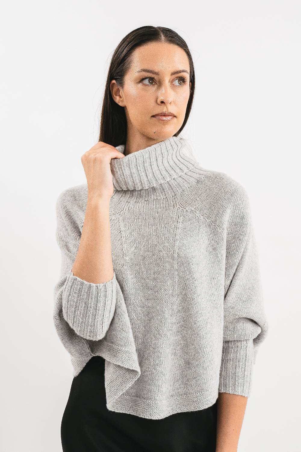 Pink Memories Maglia poncho collo alto Online Outlet